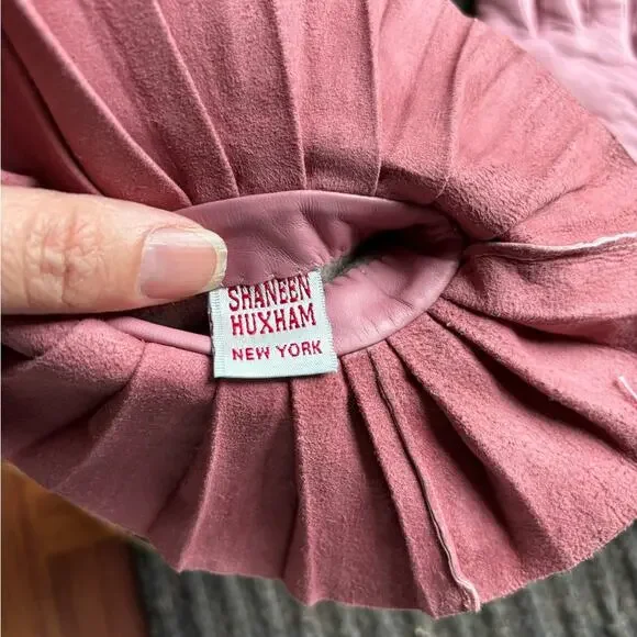 NWT- Shaneen Huxham Genuine Leather Ruffle Cuff Pink Gloves- Size 6.5 - Picture 5 of 15